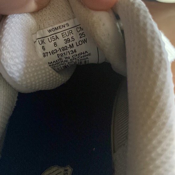 K-Swiss Sneaker White and Metallic Pink - Picture 7 of 7